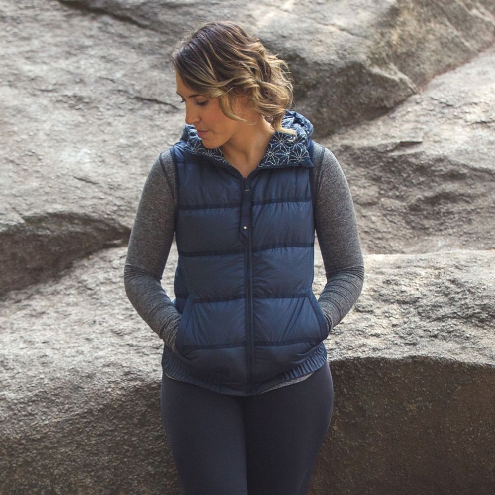 Lululemon Reversible Chilly Chill Puffy Vest NWT8